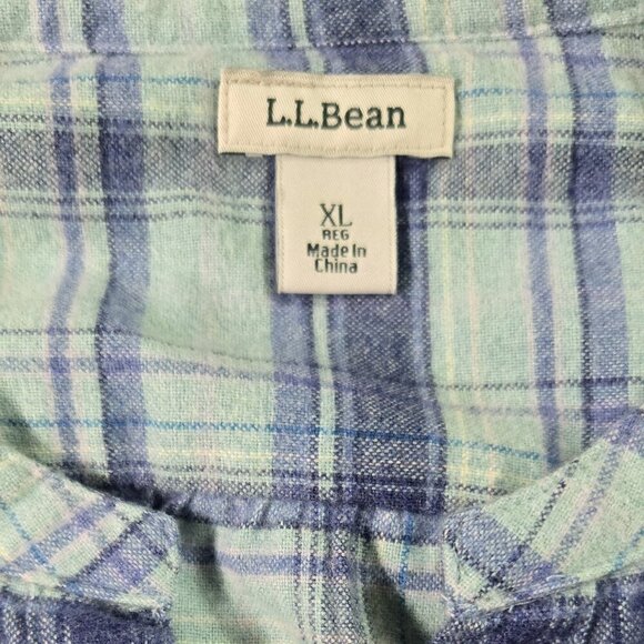 L.L. Bean 100% Cotton Flannel Blue Plaid Split Neck Button-Up Shirt Cabincore - Picture 7 of 9